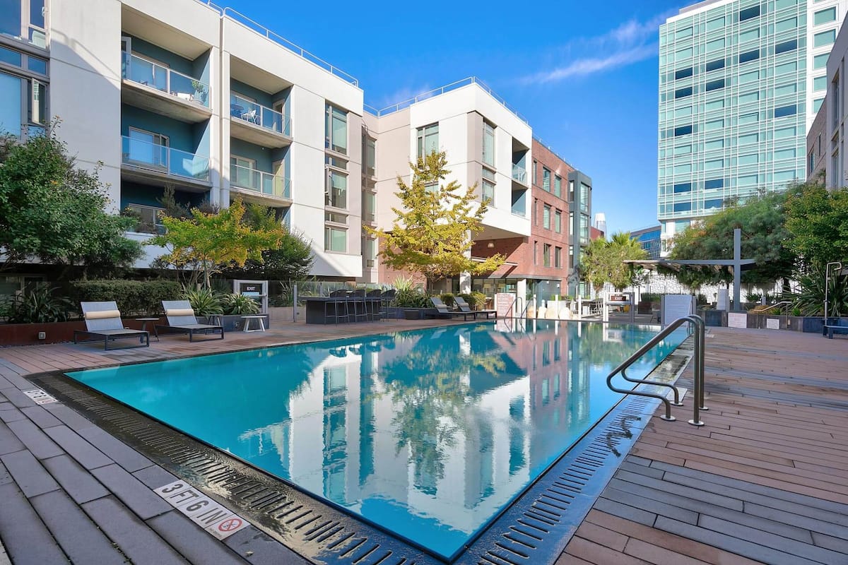 Exterior of Channel Mission Bay, an Airbnb-friendly apartment in San Francisco, CA