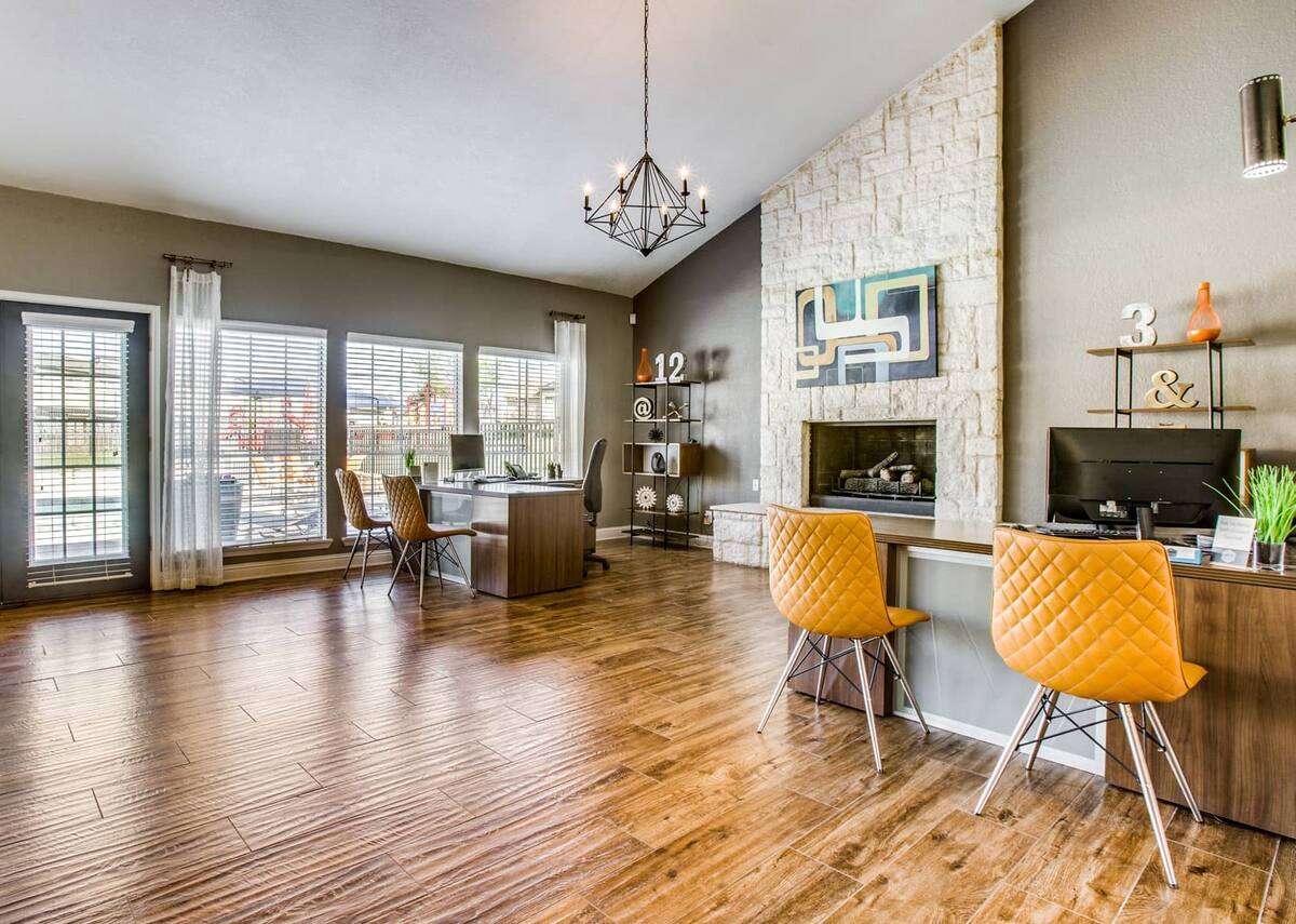 Earn with Airbnbfriendly apartments in Dallas Airbnb