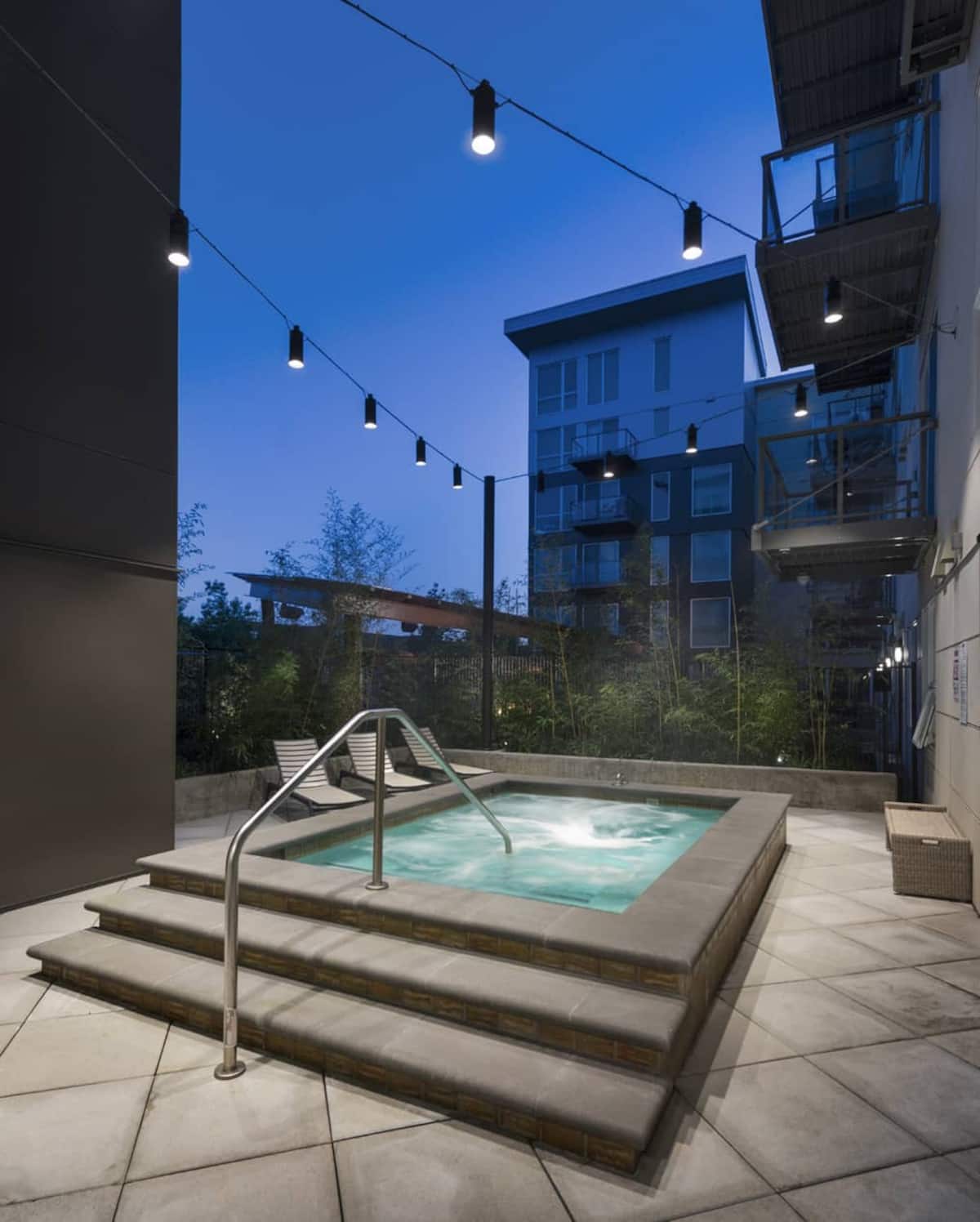 , an Airbnb-friendly apartment in Redmond, WA