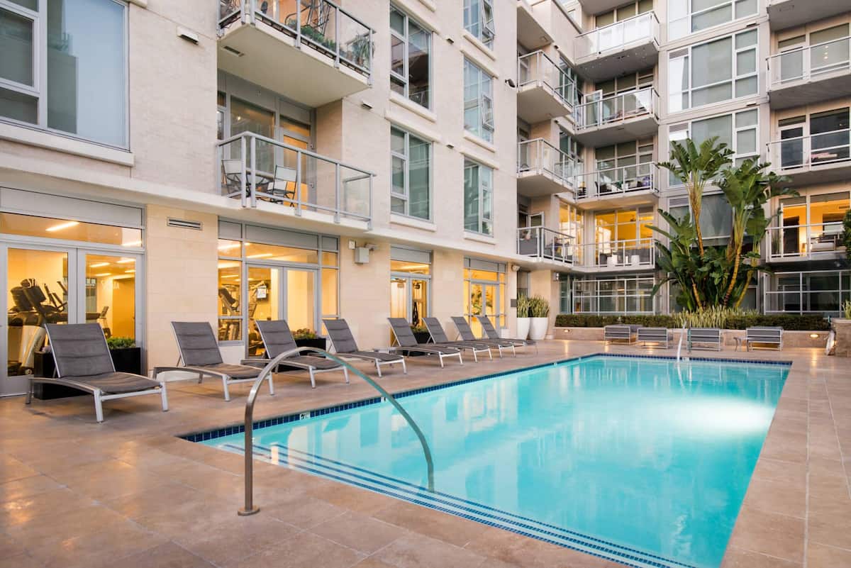 Exterior of Strata, an Airbnb-friendly apartment in San Diego, CA