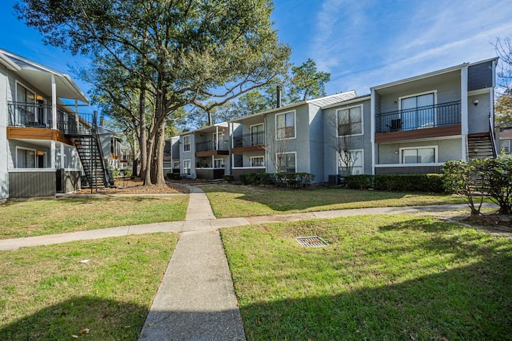 RGVtYW5kUGljdHVyZToyNDEyMjY2NTQ0