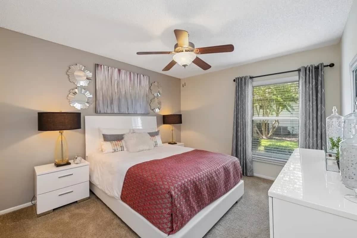 , an Airbnb-friendly apartment in Jacksonville, FL