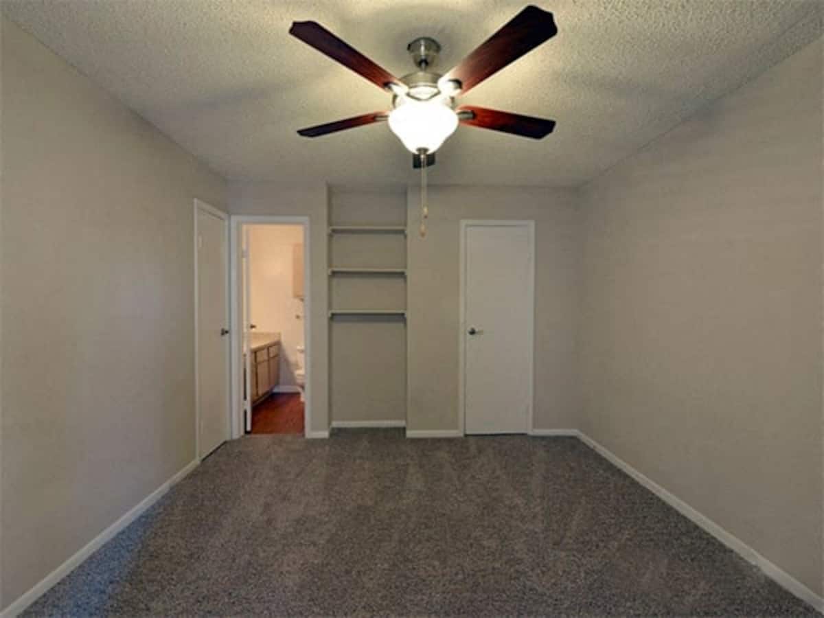 RGVtYW5kUGljdHVyZToxOTUxNTQ3NTk2