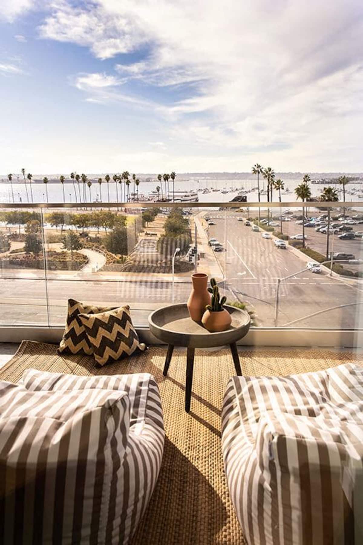 RGVtYW5kUGljdHVyZToxOTUxNTUzNDYz