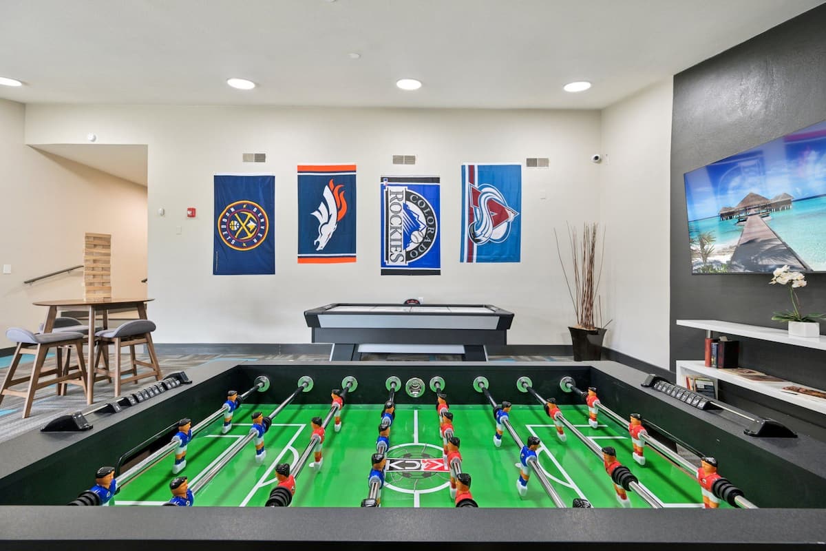 RGVtYW5kUGljdHVyZToyMzcwODE0NzU5