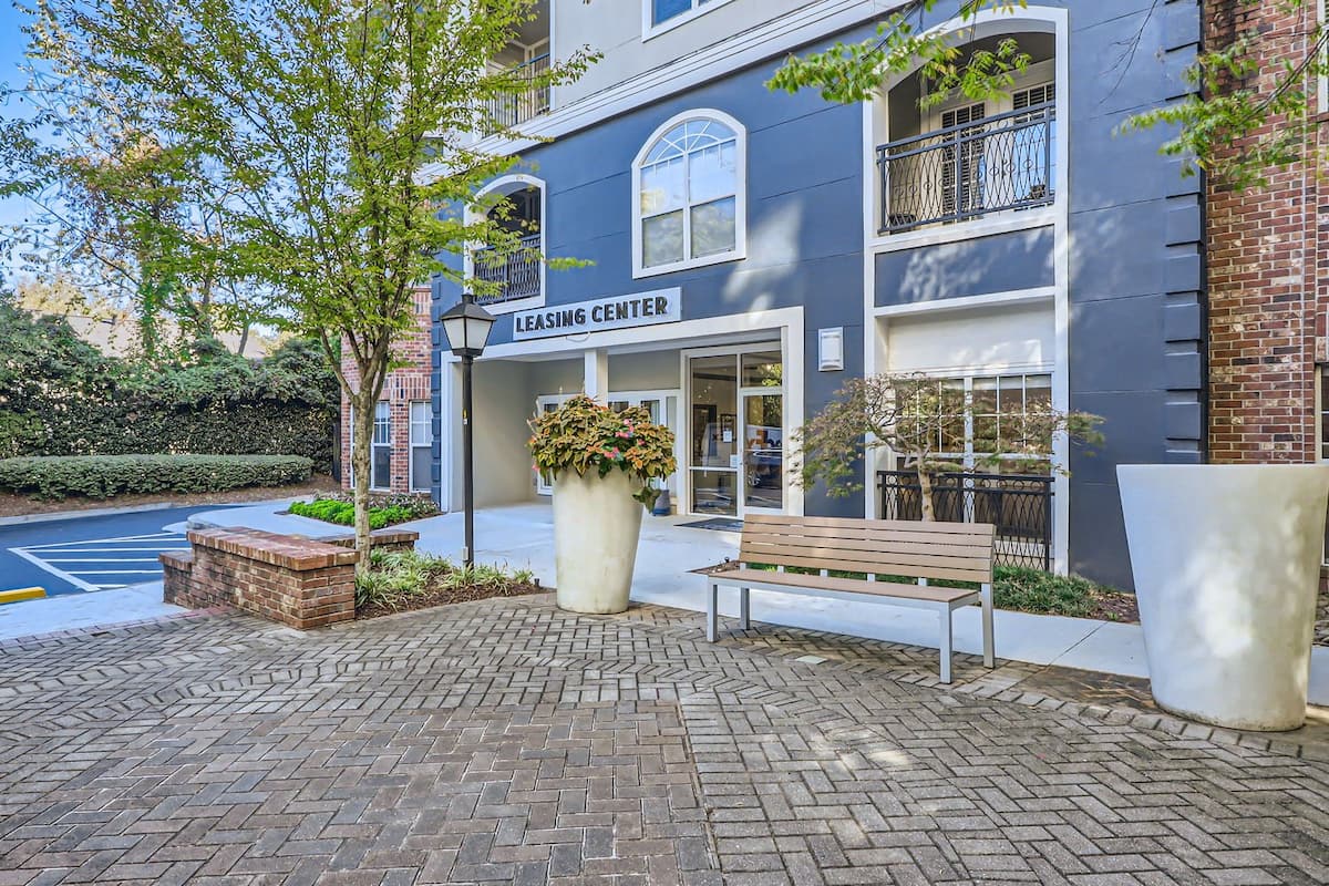 RGVtYW5kUGljdHVyZToyMTUwNDk0MDgz