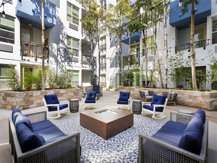 Earn with Airbnb-friendly apartments in San Diego | Airbnb