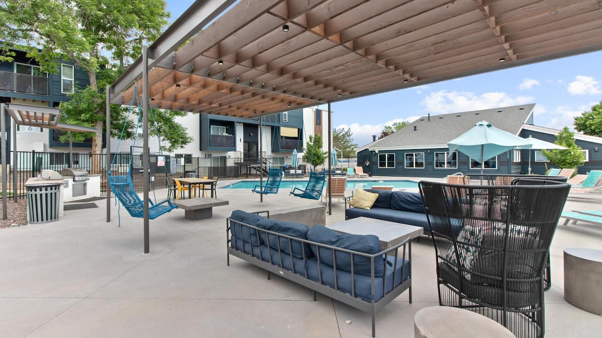 , an Airbnb-friendly apartment in Lakewood, CO