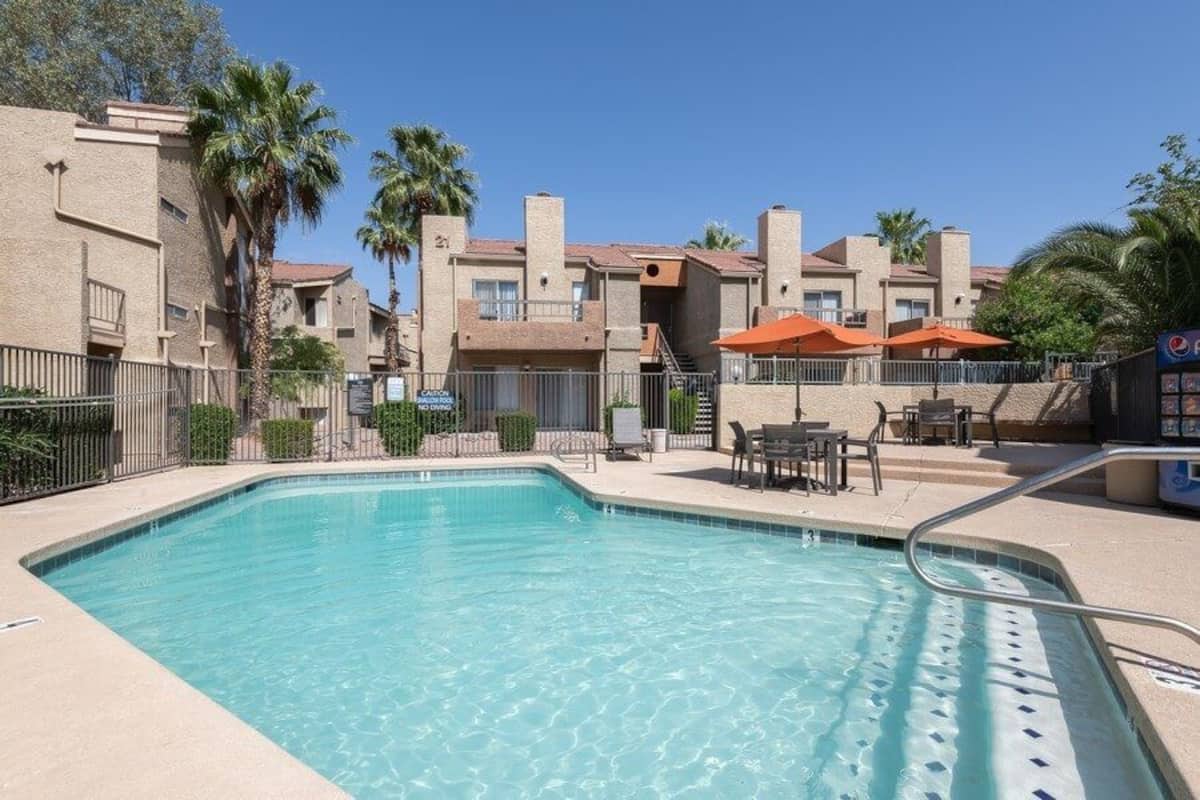 , an Airbnb-friendly apartment in Phoenix, AZ