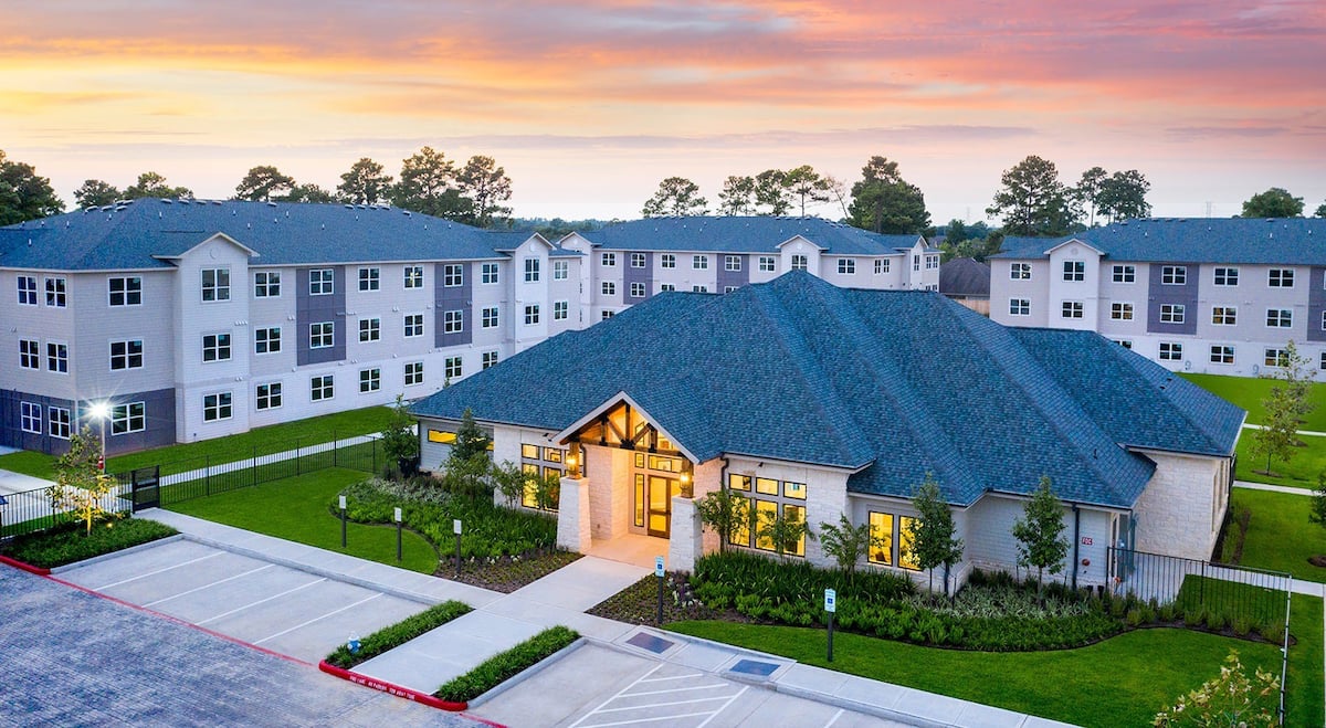 , an Airbnb-friendly apartment in Spring, TX