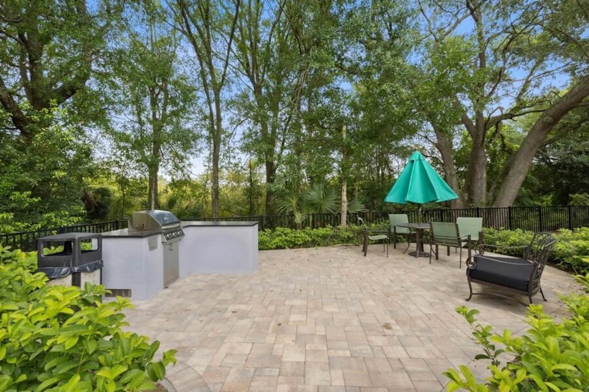 RGVtYW5kUGljdHVyZToxOTU1MjE4MTgx