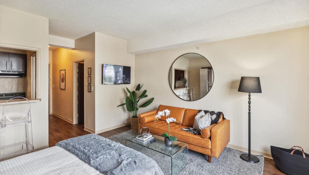 , an Airbnb-friendly apartment in Atlanta, GA