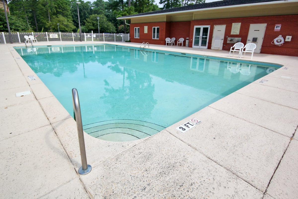 RGVtYW5kUGljdHVyZToyMjU0NzM2NTI0