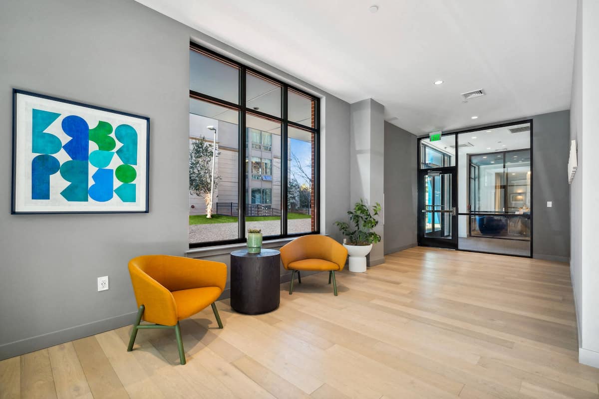 RGVtYW5kUGljdHVyZToxOTQzMTMwMTE3