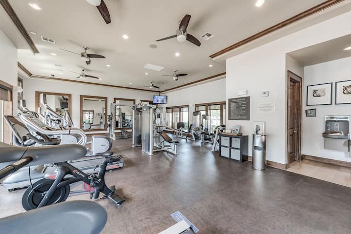 RGVtYW5kUGljdHVyZToyNDEyMjY2MjU5