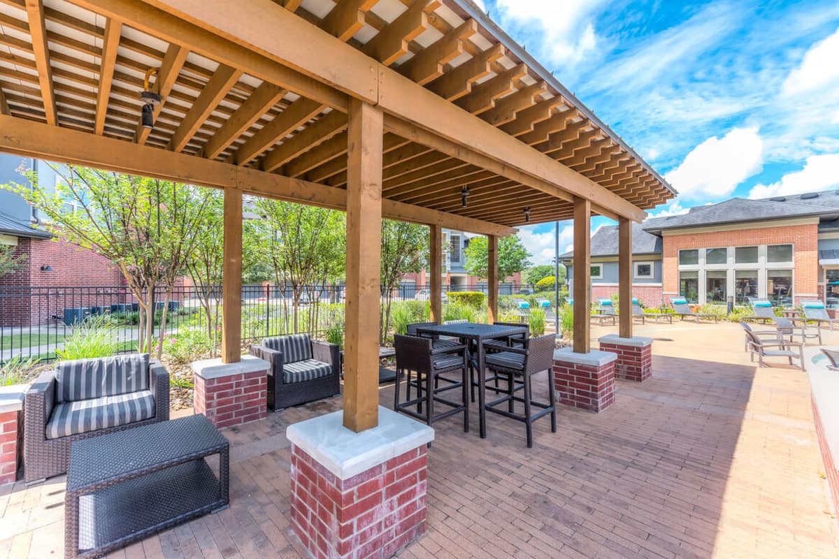 RGVtYW5kUGljdHVyZToyNDEyMjY2MjU3