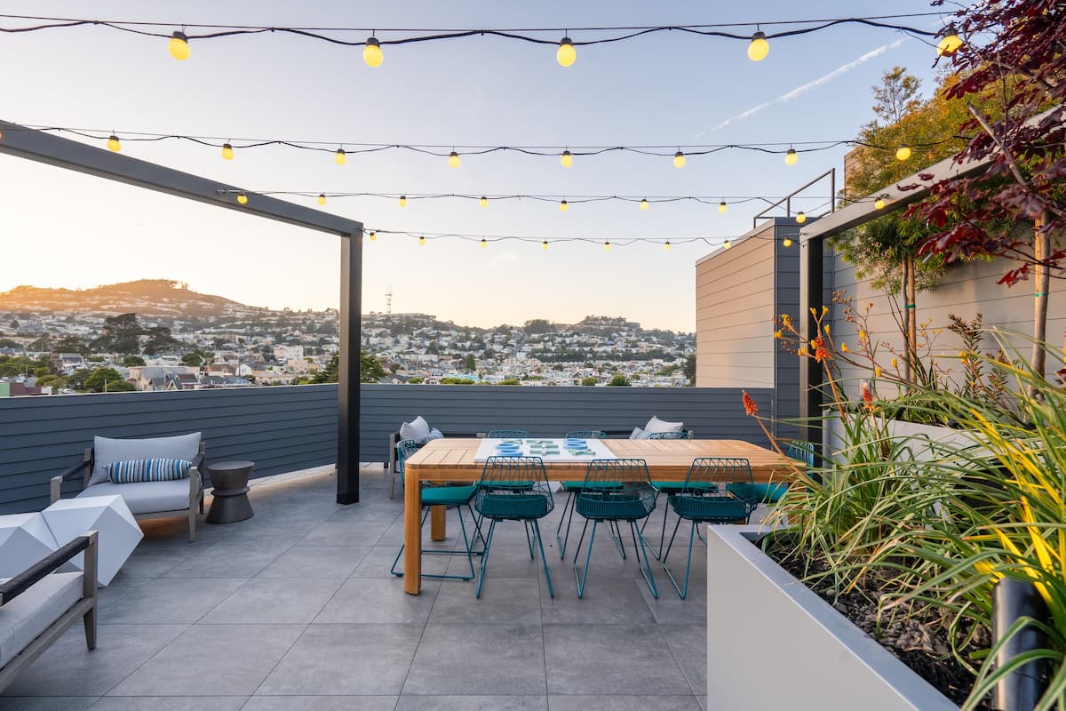 , an Airbnb-friendly apartment in San Francisco, CA