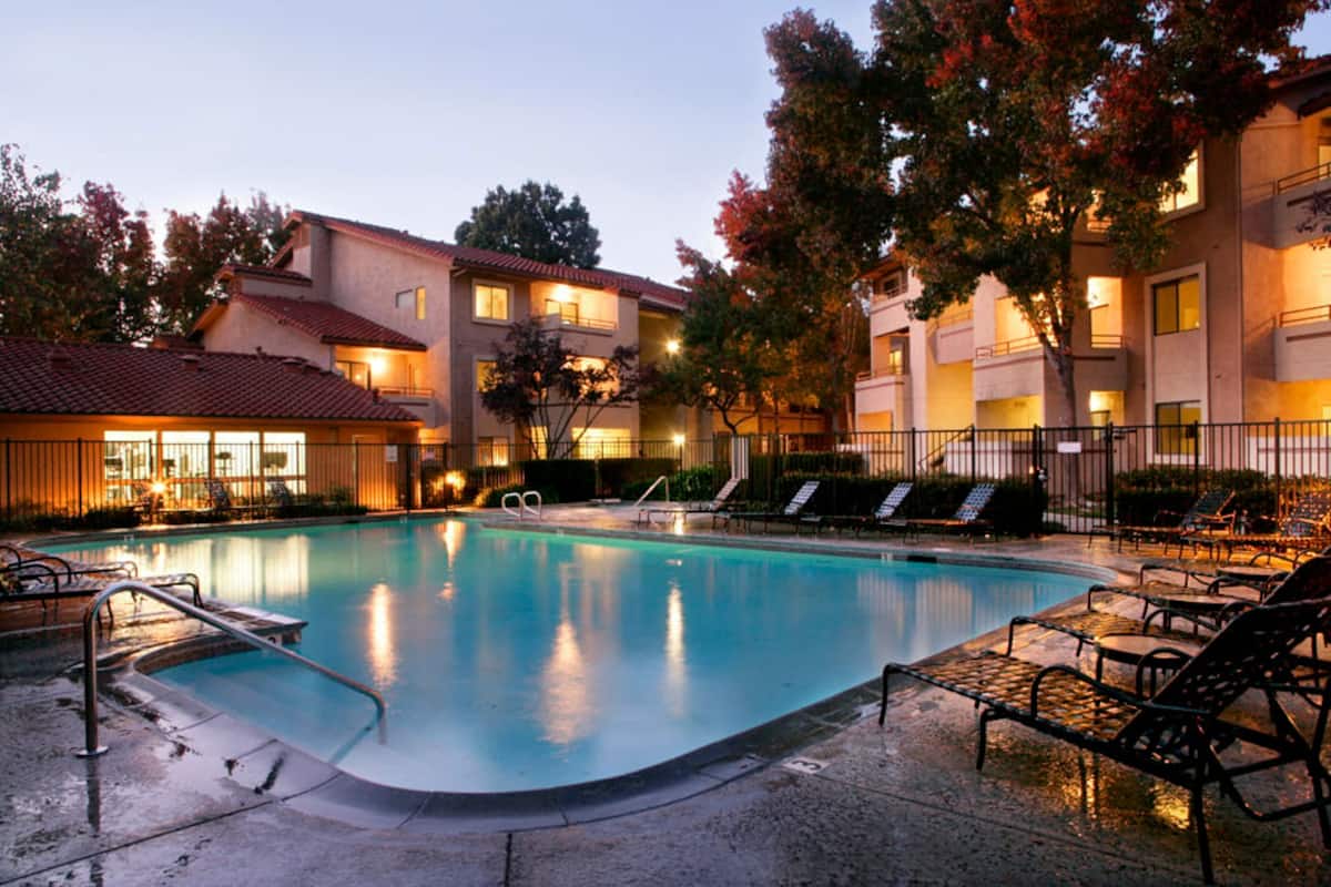, an Airbnb-friendly apartment in San Jose, CA