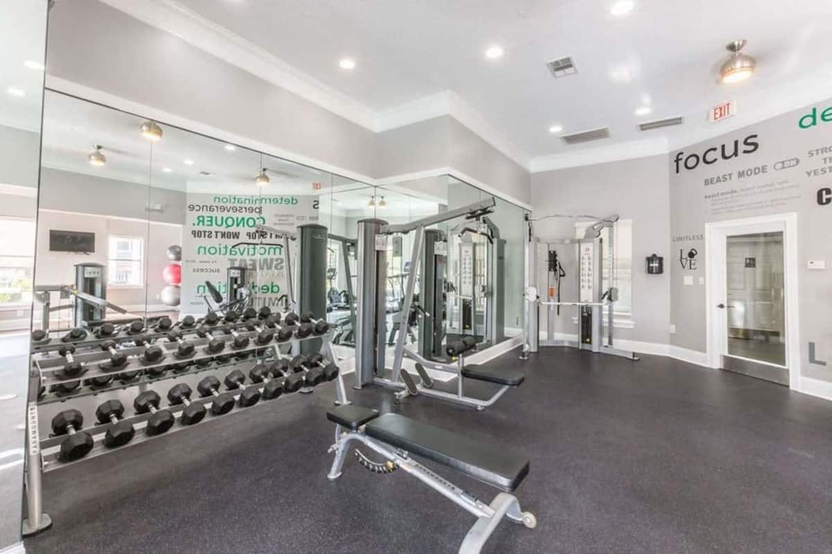 RGVtYW5kUGljdHVyZToyMTg0MjgzNDk3