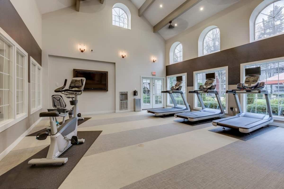 RGVtYW5kUGljdHVyZToxOTkzNDk2MDA4