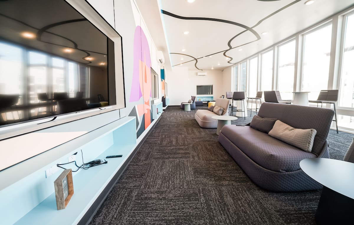 RGVtYW5kUGljdHVyZToyMDg2NTYzNzMz