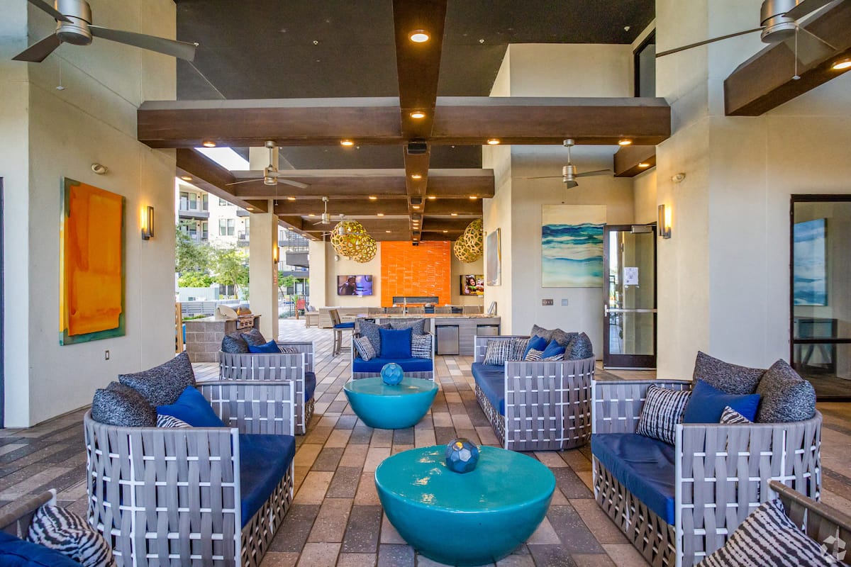 RGVtYW5kUGljdHVyZToyMzMyMTUzMjI5