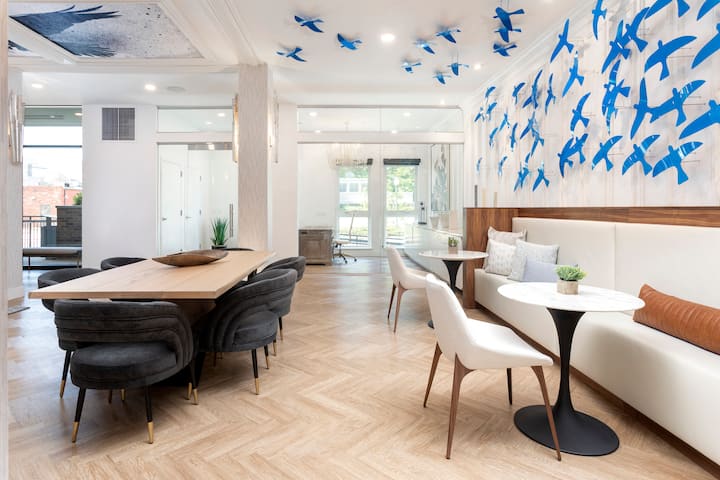 RGVtYW5kUGljdHVyZToyMzU3Mzk3Mzk3