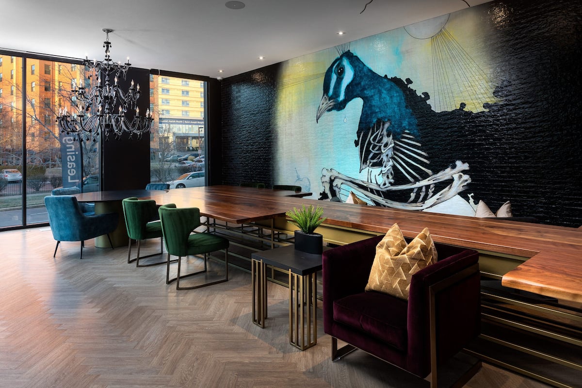 RGVtYW5kUGljdHVyZToyMzU3Mzk3Mzgw