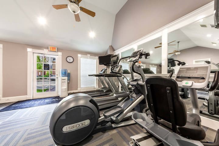 RGVtYW5kUGljdHVyZToyNDMxOTM0MDY5