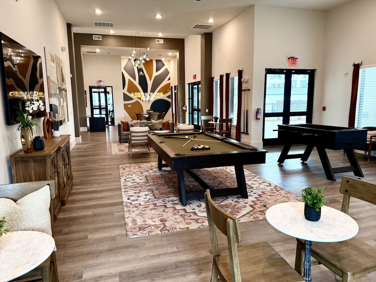 RGVtYW5kUGljdHVyZToyNDI4MDc1NDM1