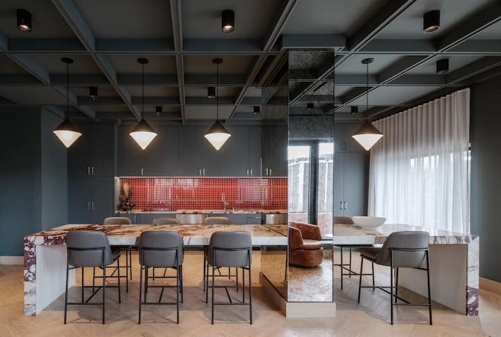 RGVtYW5kUGljdHVyZToyNTEyMDIyMjM3