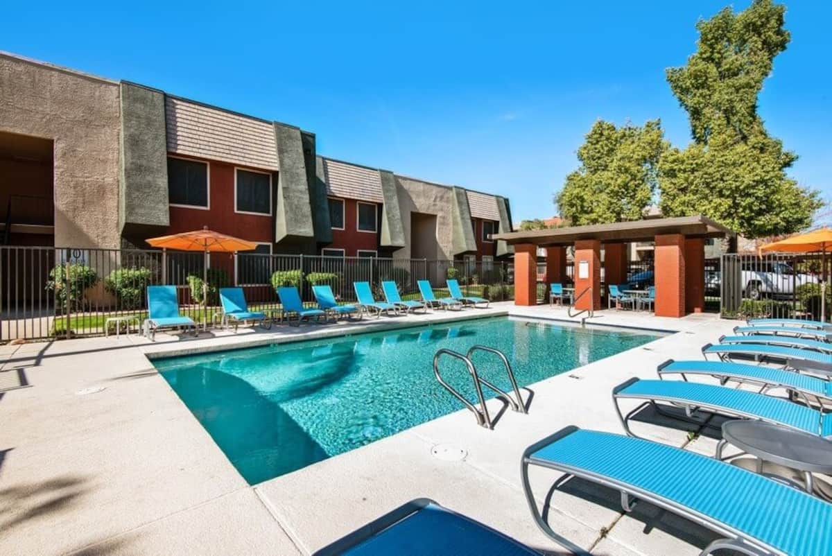 Exterior of Saratoga Ridge, an Airbnb-friendly apartment in Phoenix, AZ