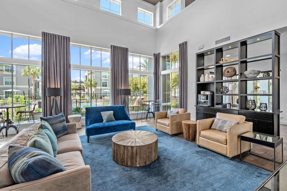 , an Airbnb-friendly apartment in Houston, TX