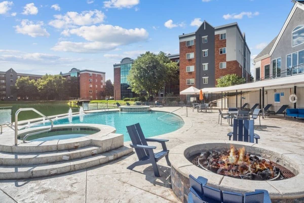 Esprit Cherry Creek, an Airbnbfriendly apartment