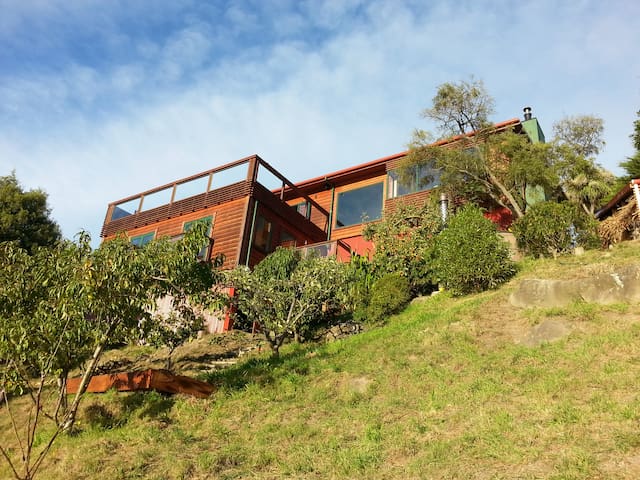 Beautiful Oceanview, great holiday location!