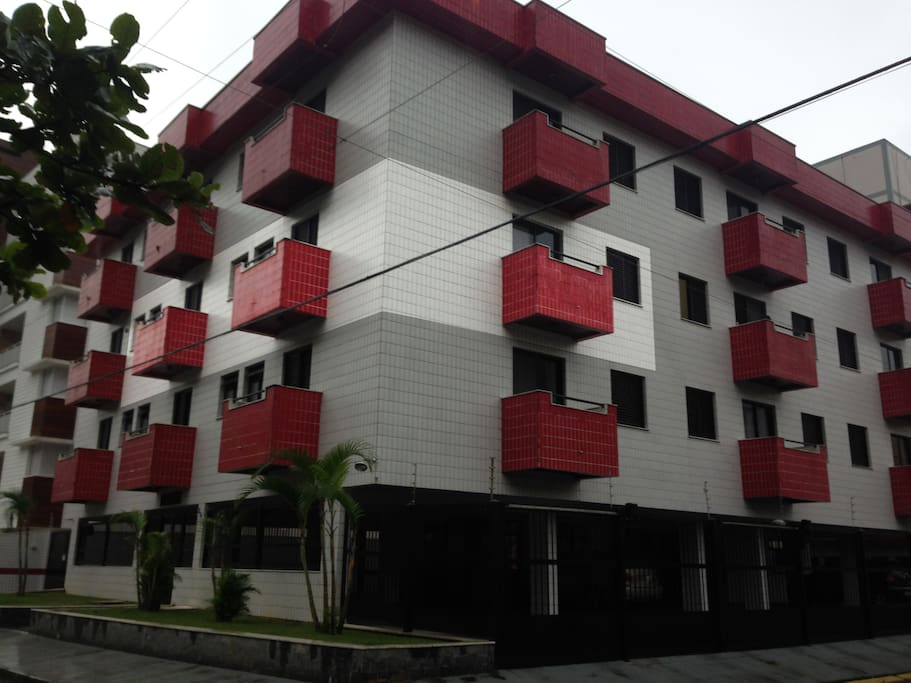 Apartamento demarcando em branco (com 3 varandas)