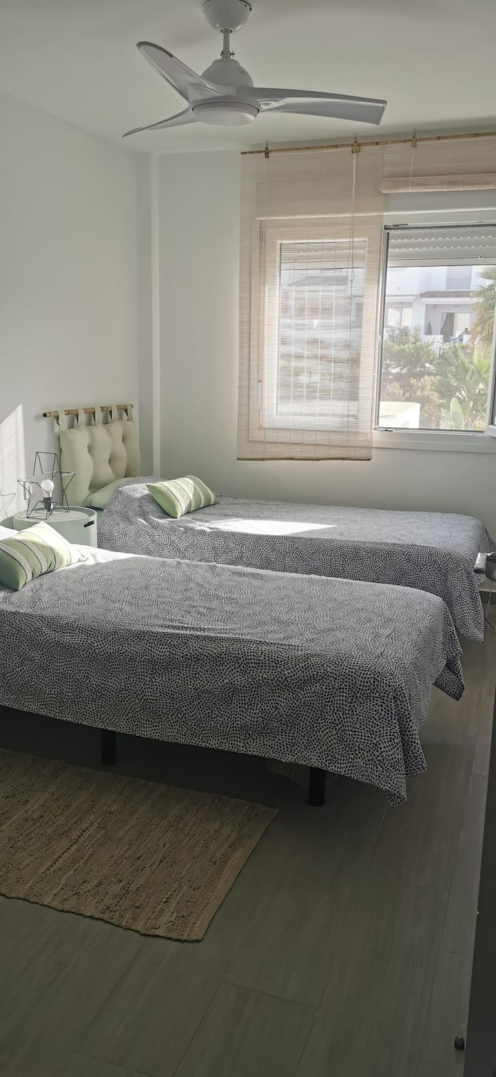 غرفة النوم 1