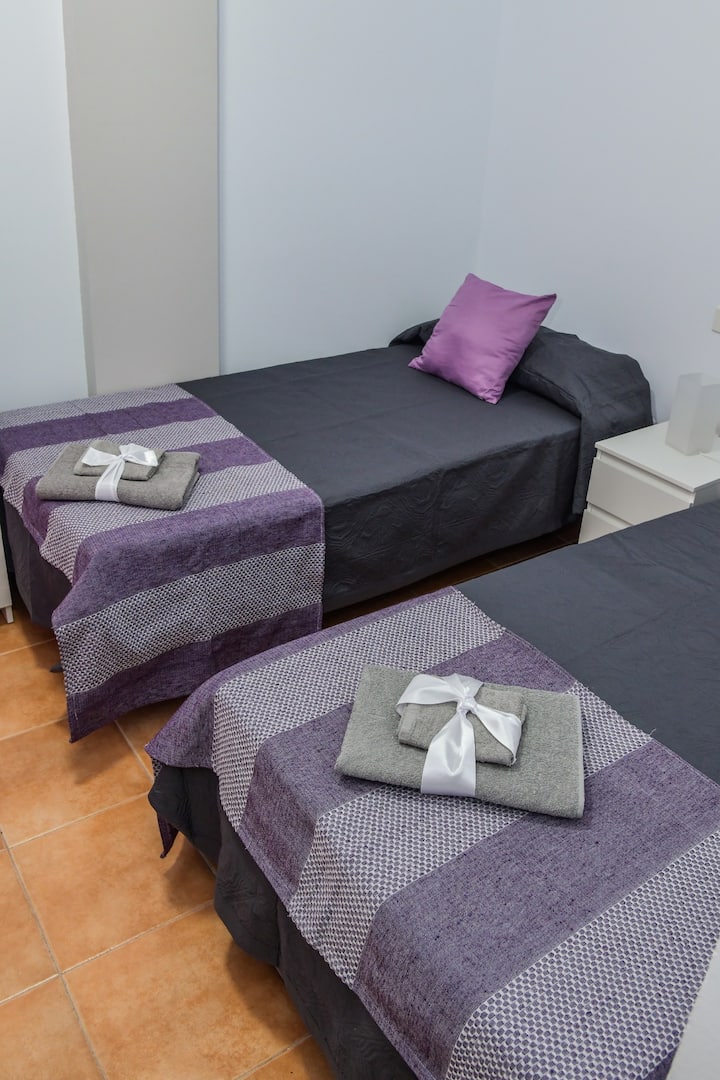 ห้องนอนที่สอง (Second Bedroom)