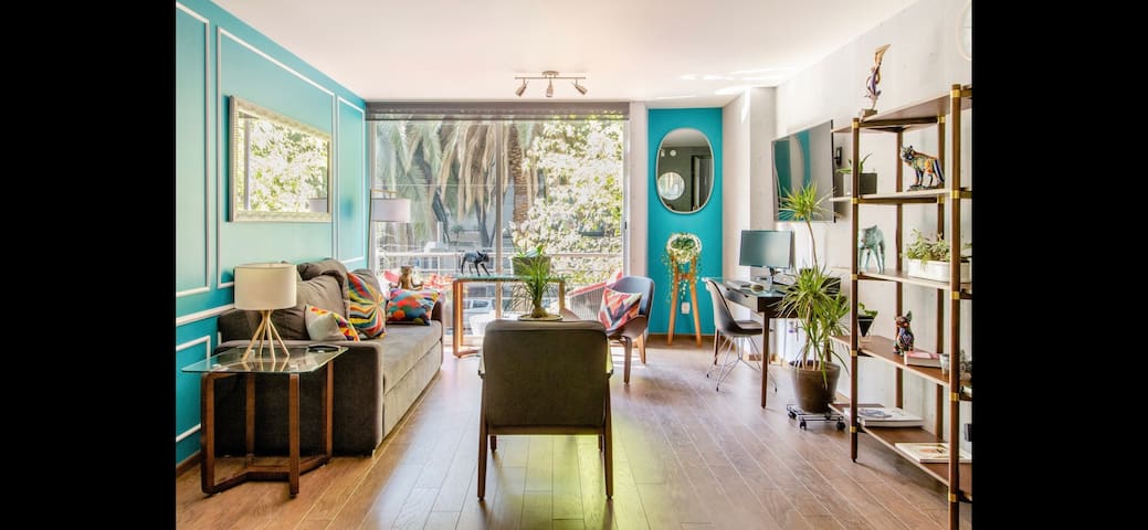 4High-End Apts+Private Rooftop for Up to 22 guests