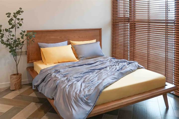 Bedroom with Goûttobed’s premium bedding