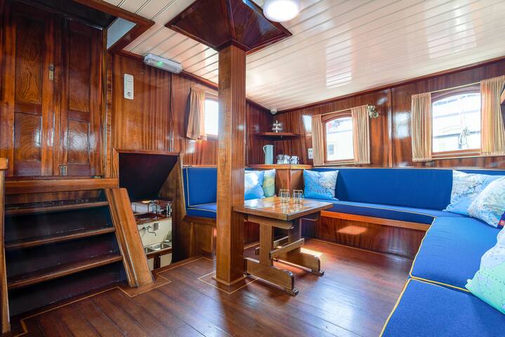 Sailingship Waterwolf, unique group accomodation gallery image 5