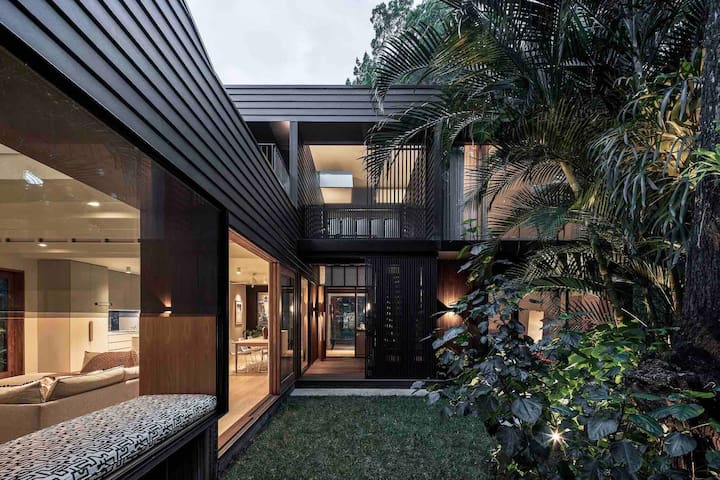 The Arbour – Architectural Home in Byron Bay
