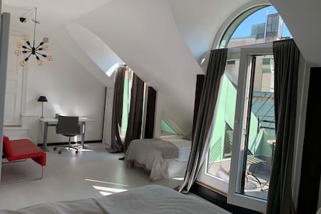 GREAT location Skeppsbron Old Town Stockholm 70 m2