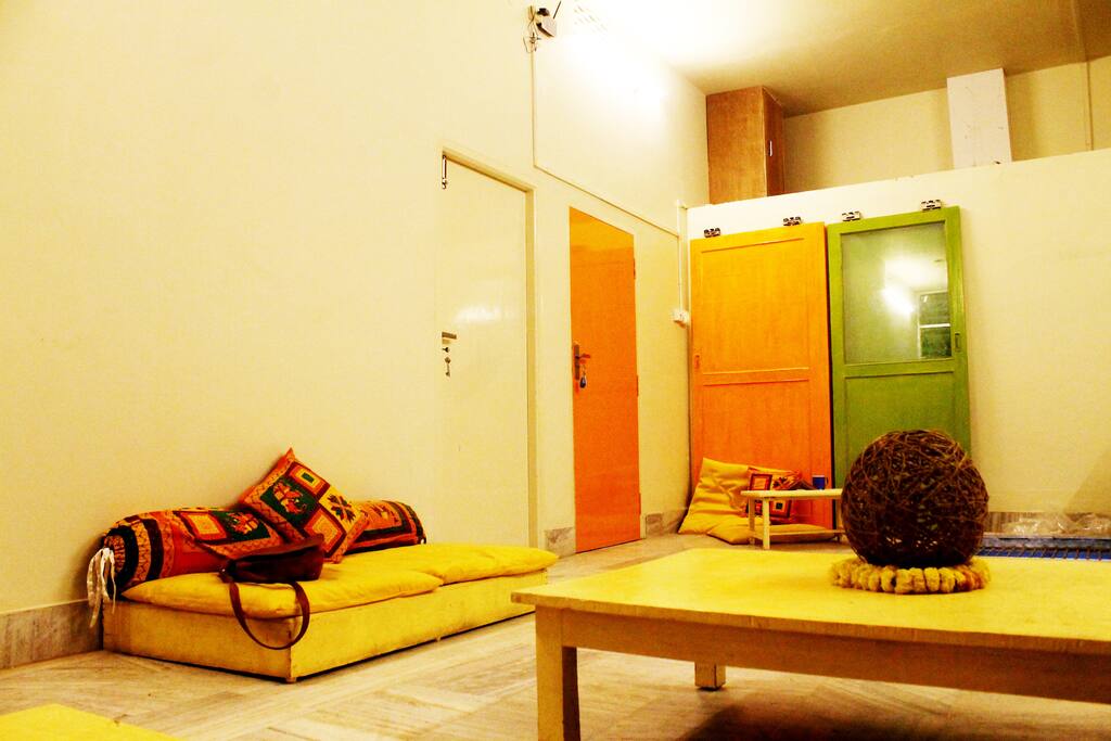 Colorful Lobby to chill!