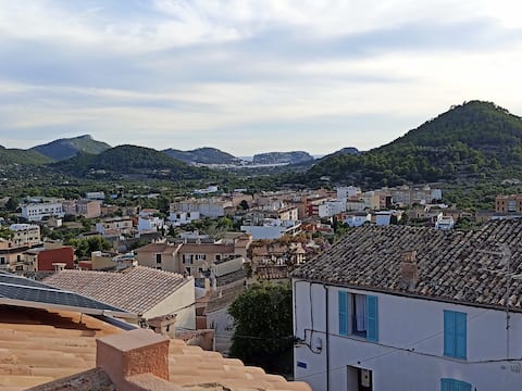 Tranquility, sea and mountain views, terrace.