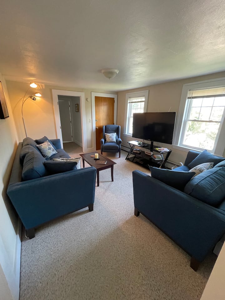 Charming Apartment On The Same Block As Beach - Branford, CT