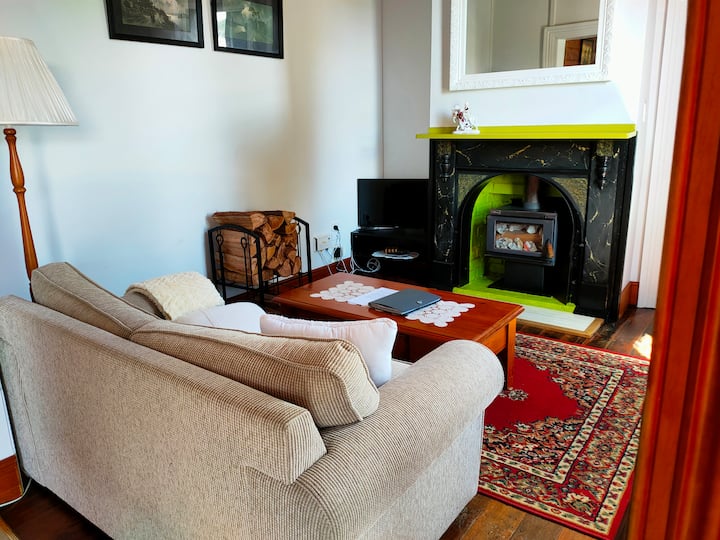 Mcintosh Cottages - Cottage 1 - Strahan
