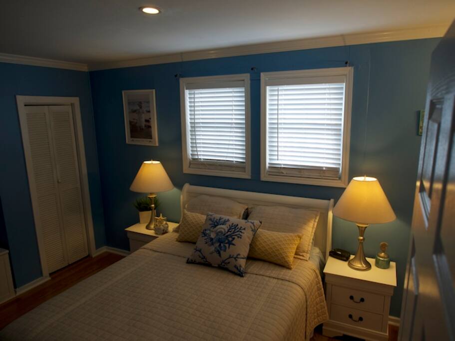 1st Floor Master with Queen Bed