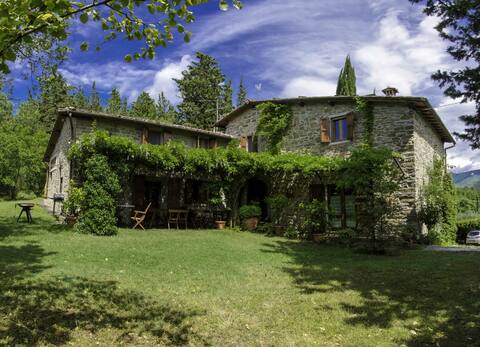 Florence, 30km in Tuscany countryside