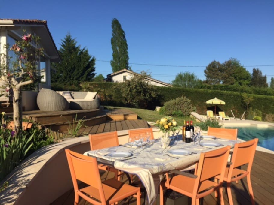 Terrasse repas (jusq. 12 personnes)